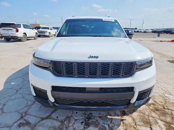 2024 JEEP GRAND CHEROKEE Laredo