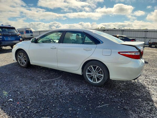 2016 TOYOTA CAMRY