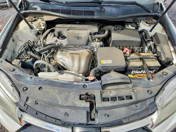 2016 TOYOTA CAMRY