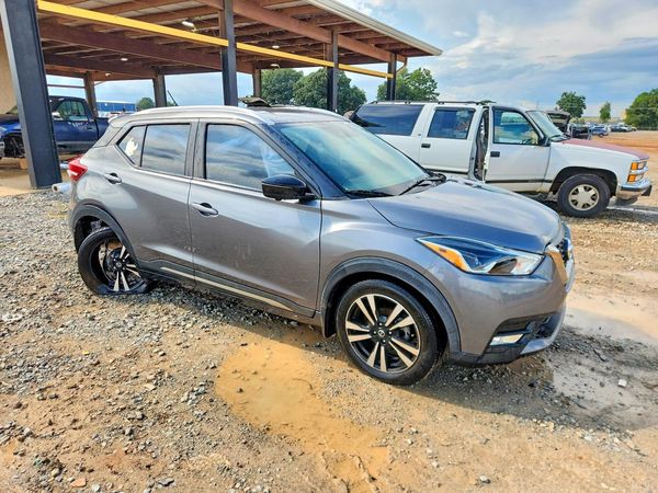 2019 NISSAN KICKS