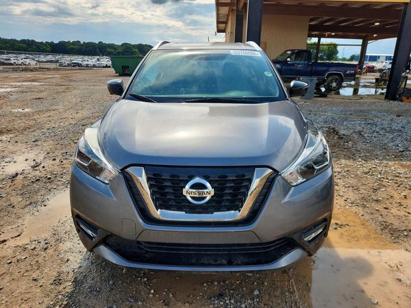 2019 NISSAN KICKS