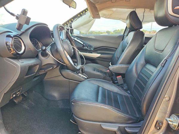 2019 NISSAN KICKS