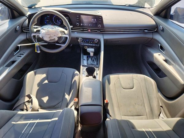 2023 HYUNDAI ELANTRA