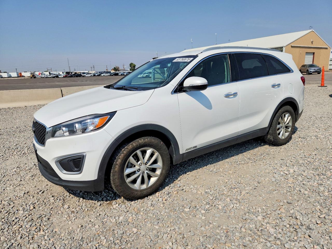 2016 KIA SORENTO L / LX