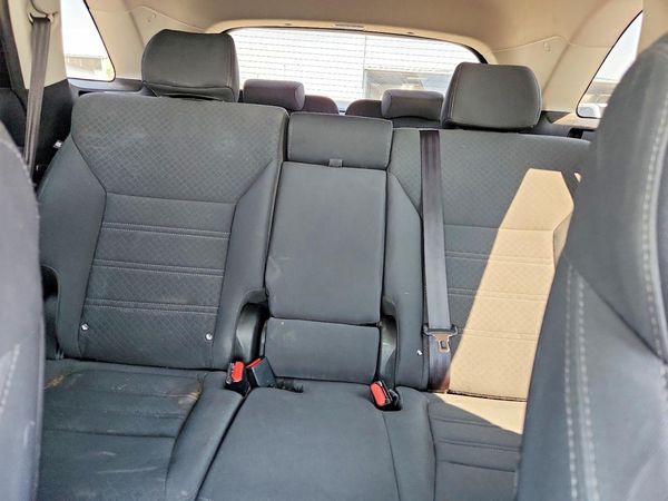 2016 KIA SORENTO L / LX