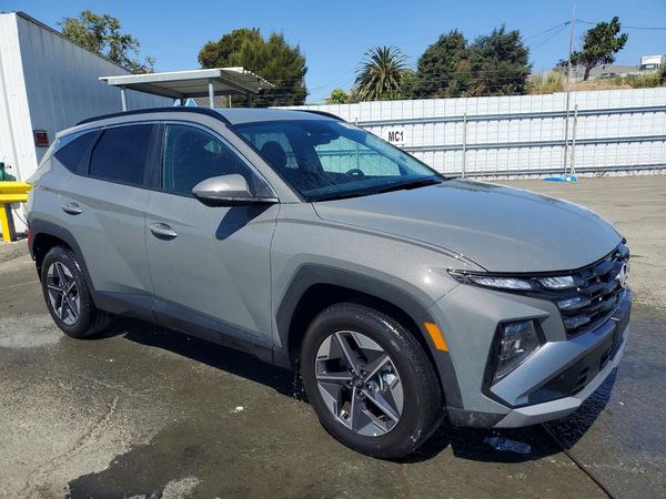 2026 HYUNDAI TUCSON SEL, SEL Plus