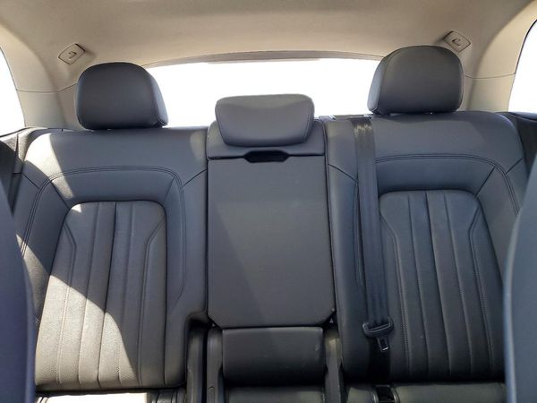 2018 AUDI Q5 quattro Prestige