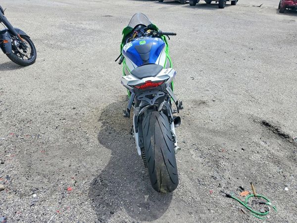 2024 KAWASAKI ZX1002
