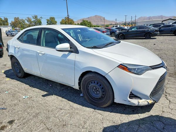 2017 TOYOTA COROLLA