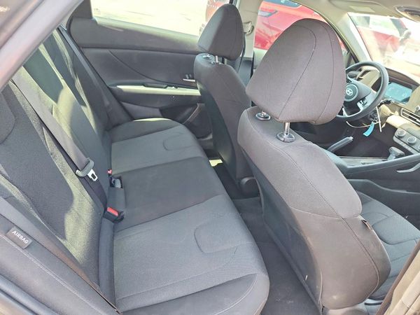 2024 HYUNDAI ELANTRA SE