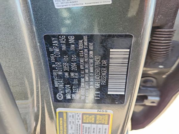 2024 HYUNDAI ELANTRA SE