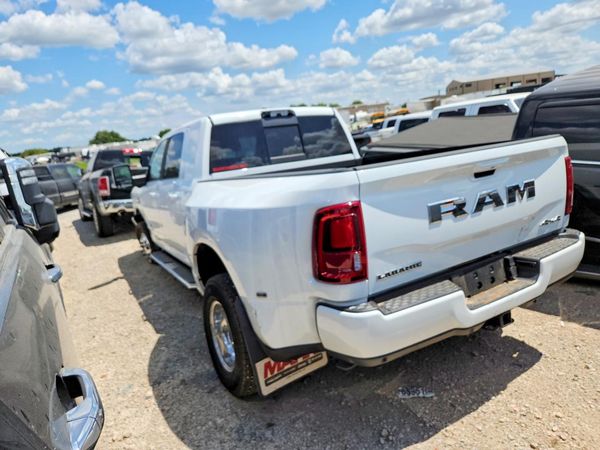 2026 RAM 3500 LARAMIE MEGA CAB 4X4