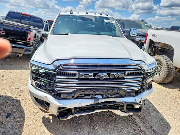 2026 RAM 3500 LARAMIE MEGA CAB 4X4