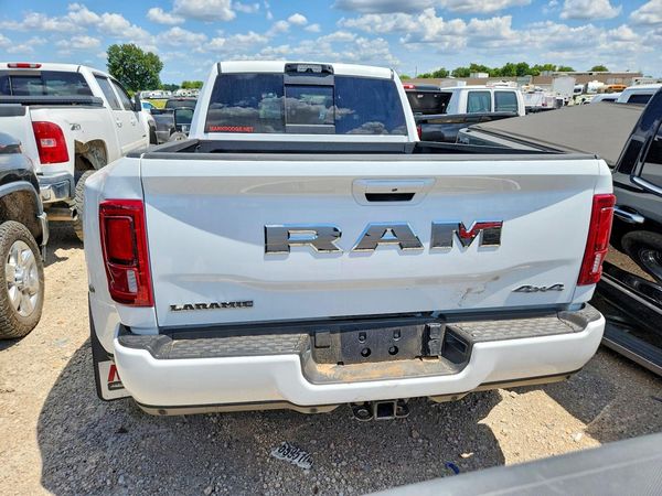 2026 RAM 3500 LARAMIE MEGA CAB 4X4