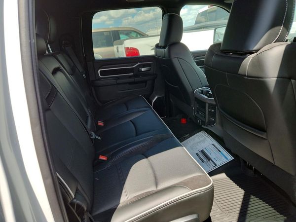 2026 RAM 3500 LARAMIE MEGA CAB 4X4