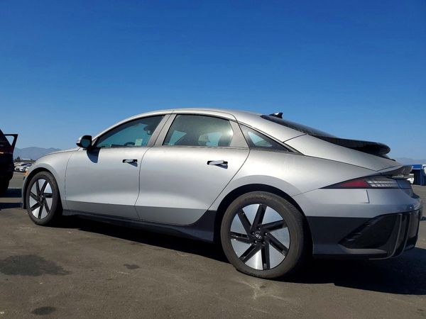 2025 HYUNDAI IONIQ 6