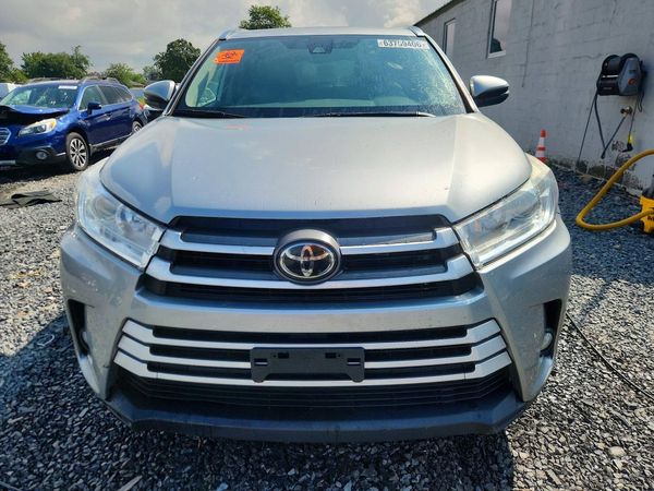 2018 TOYOTA HIGHLANDER