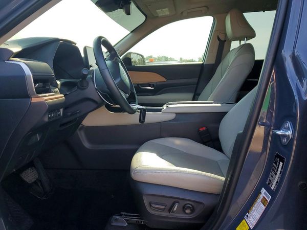2024 TOYOTA GRAND HIGHLANDER