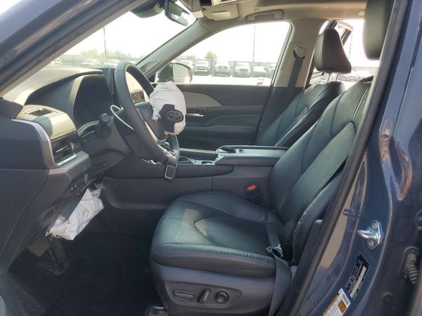 2024 TOYOTA GRAND HIGHLANDER