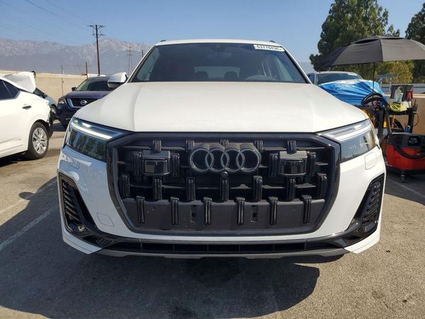 2026 AUDI Q7 quattro Premium Plus