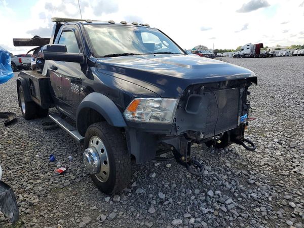 2018 RAM 4500 REG CAB CHASSIS
