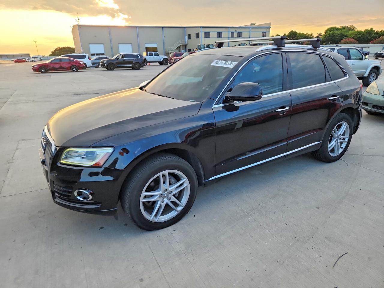 2017 AUDI Q5 quattro Premium