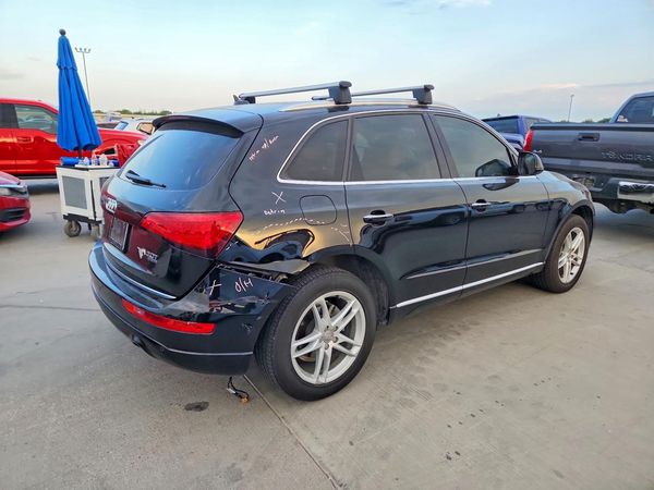 2017 AUDI Q5 quattro Premium