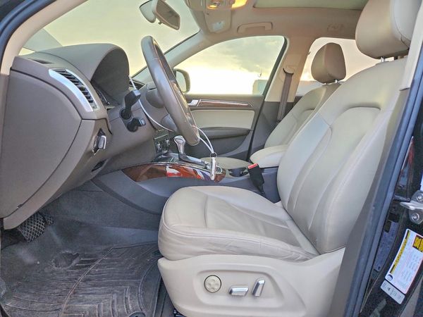 2017 AUDI Q5 quattro Premium