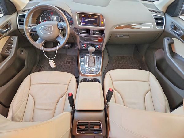 2017 AUDI Q5 quattro Premium