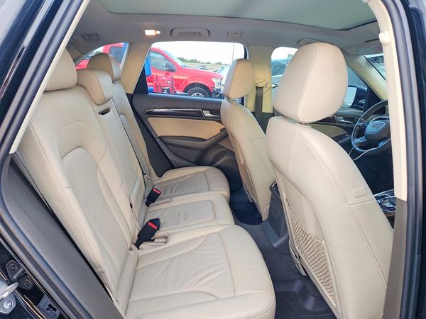 2017 AUDI Q5 quattro Premium