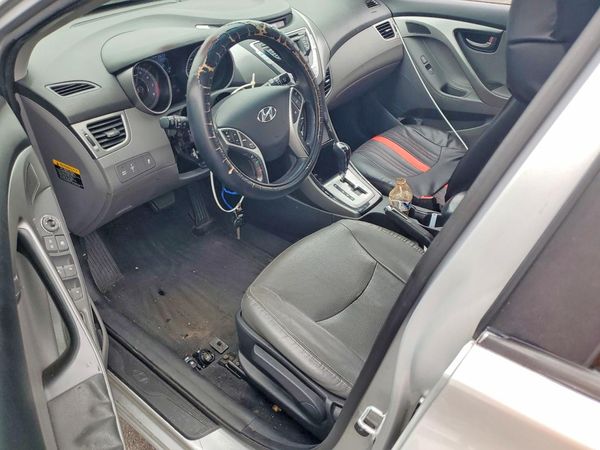 2012 HYUNDAI ELANTRA