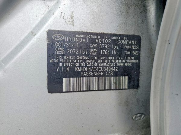 2012 HYUNDAI ELANTRA