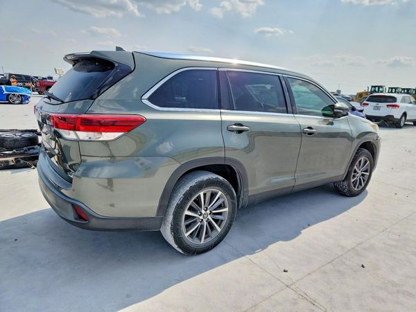 2019 TOYOTA HIGHLANDER SE/XLE