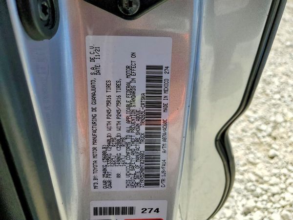 2022 TOYOTA TACOMA SR5