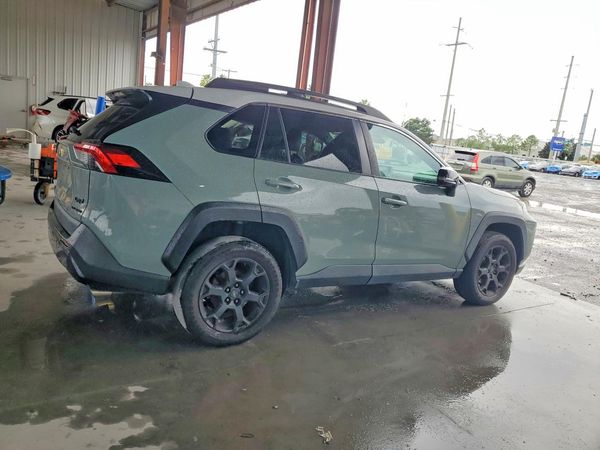 2020 TOYOTA RAV4 Adventure