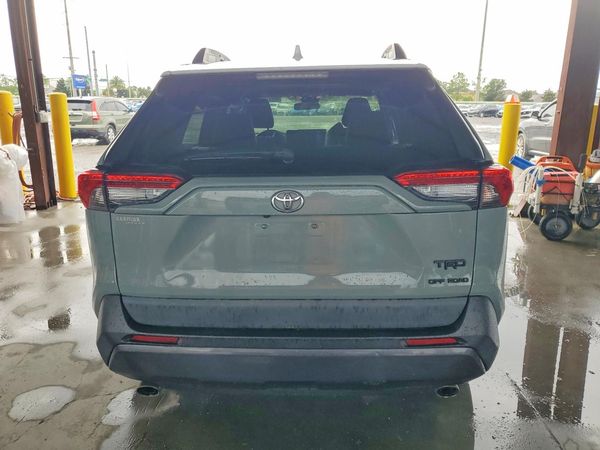 2020 TOYOTA RAV4 Adventure
