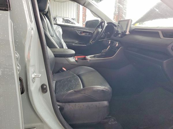 2020 TOYOTA RAV4 Adventure