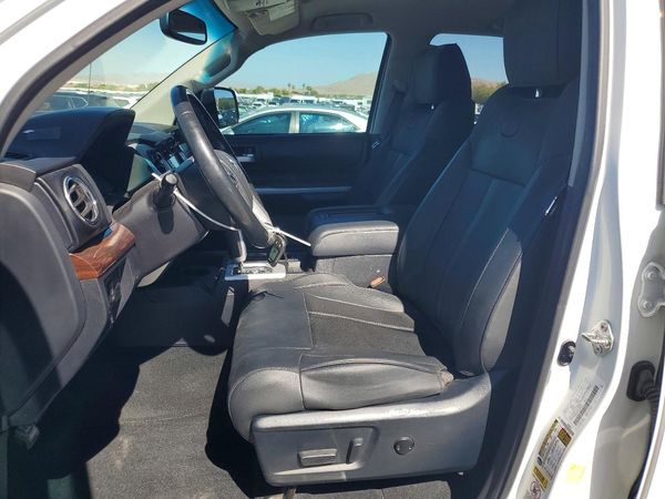 2017 TOYOTA TUNDRA Limited