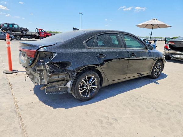 2022 KIA FORTE FE, LXS
