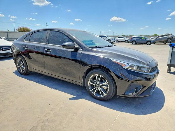 2022 KIA FORTE FE, LXS