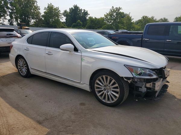 2013 LEXUS LS 460