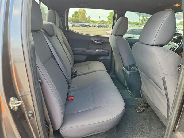 2019 TOYOTA TACOMA SR5