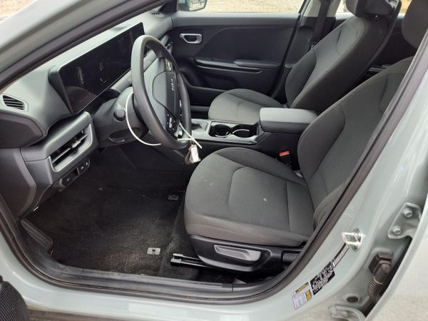 2026 KIA K4 LX, LXS