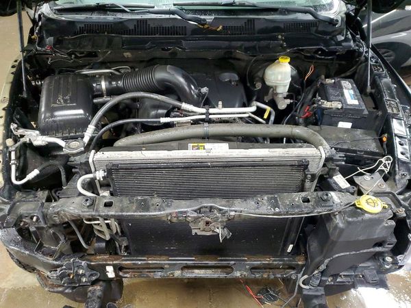 2015 RAM 1500 SLT