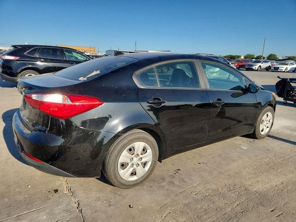 2016 KIA FORTE GL (Middle-Low Grade)