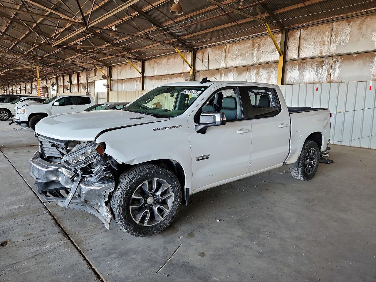 2020 CHEVROLET SILVERADO LT — Front 3/4