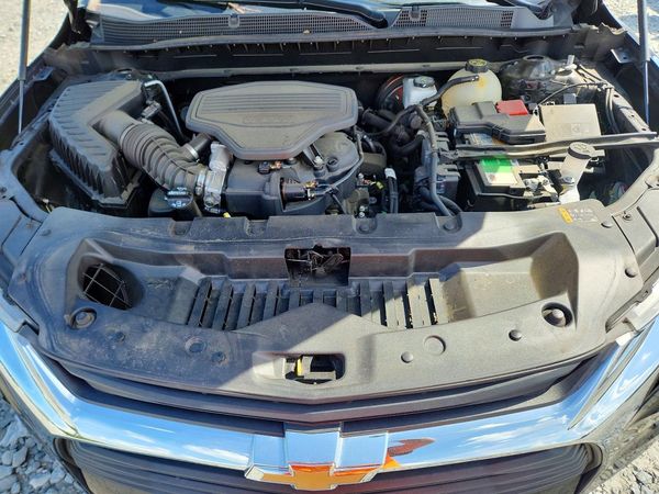 2022 CHEVROLET BLAZER 3LT — Engine bay