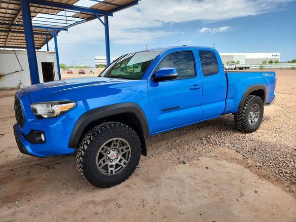 2020 TOYOTA TACOMA SR5