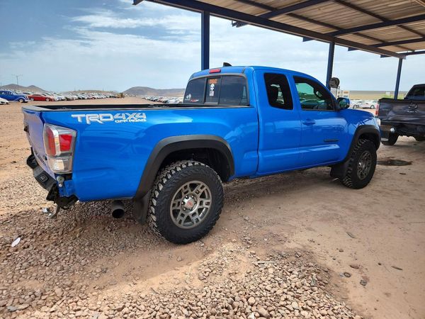 2020 TOYOTA TACOMA SR5
