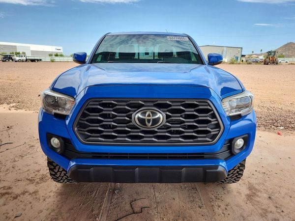 2020 TOYOTA TACOMA SR5